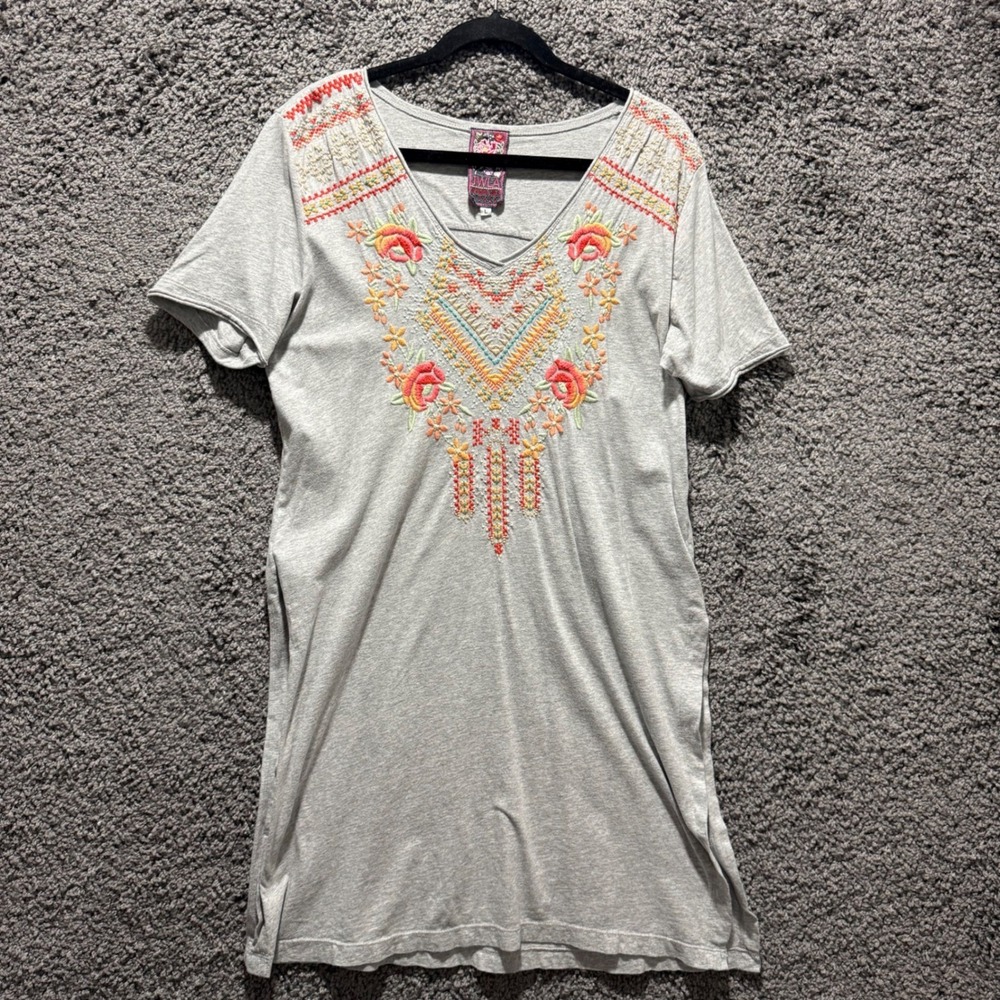 Johnny Was T-Shirt Tunic/ Dress Womens L Gray Embroidered LC3689JW